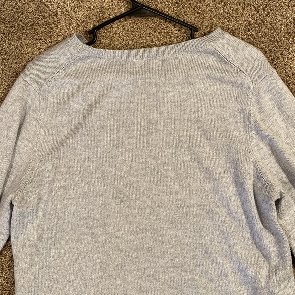 Gray old navy sweater - Picture 8 of 8